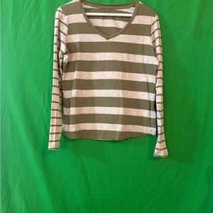 crown & ivy Green and White Striped V-Neck Blouse